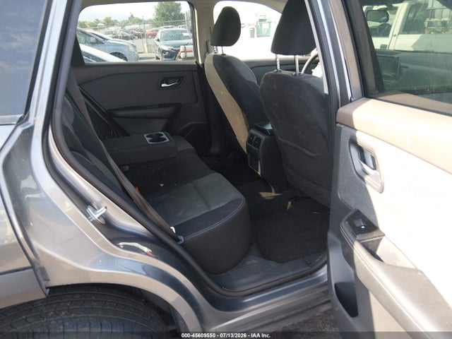 5N1BT3BA0PC800633 Nissan Rogue Sv Fwd