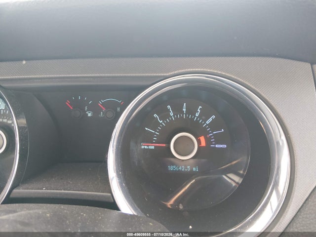 2013 Ford Mustang V6 მანქანა იყიდება აუქციონზე, vin: 1ZVBP8EM7D5276213, აუქციონის ნომერი: 45609555