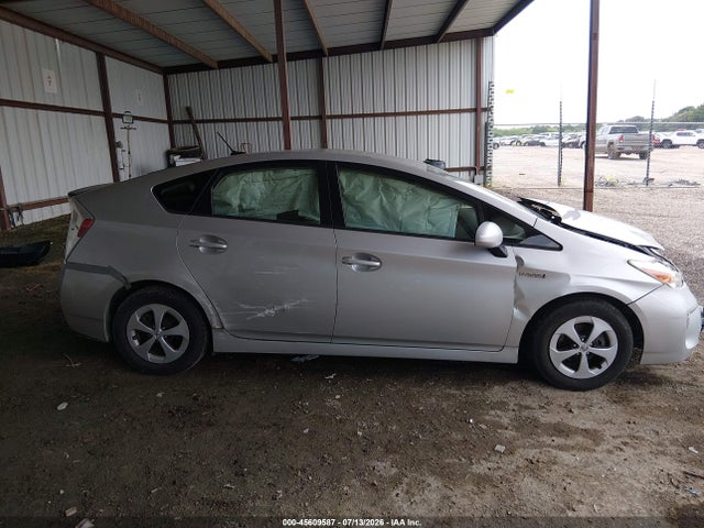 Toyota Prius Four 2014 JTDKN3DU3E1760773 Image 14