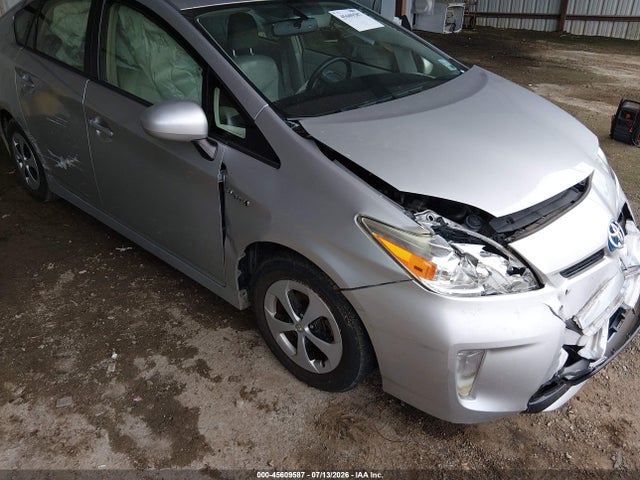 Toyota Prius Four 2014 JTDKN3DU3E1760773 Image 18