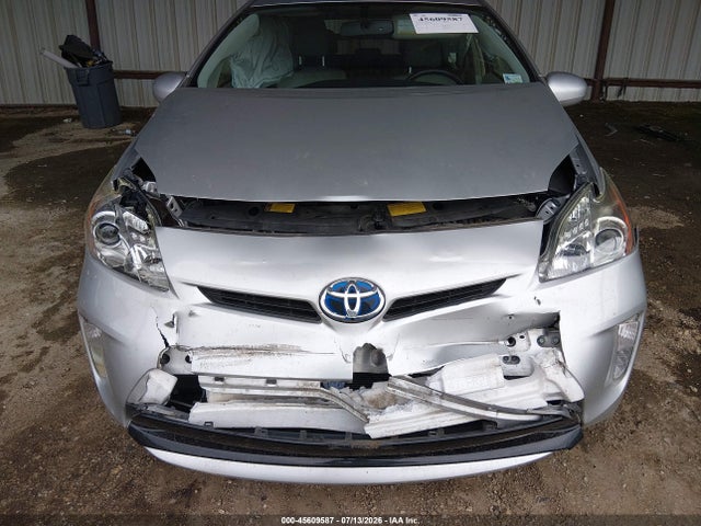 Toyota Prius Four 2014 JTDKN3DU3E1760773 Image 6