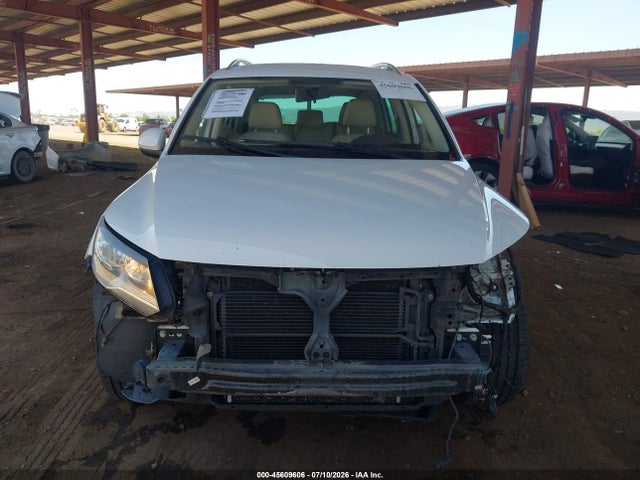 2013 Volkswagen Tiguan Se მანქანა იყიდება აუქციონზე, vin: WVGBV7AX9DW512210, აუქციონის ნომერი: 45609606