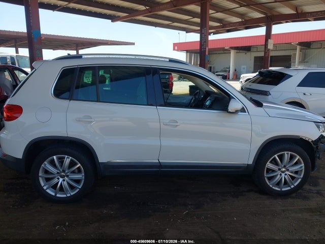 2013 Volkswagen Tiguan Se მანქანა იყიდება აუქციონზე, vin: WVGBV7AX9DW512210, აუქციონის ნომერი: 45609606