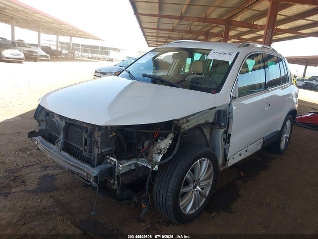 2013 Volkswagen Tiguan Se მანქანა იყიდება აუქციონზე, vin: WVGBV7AX9DW512210, აუქციონის ნომერი: 45609606