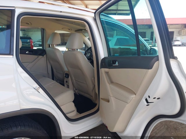 2013 Volkswagen Tiguan Se მანქანა იყიდება აუქციონზე, vin: WVGBV7AX9DW512210, აუქციონის ნომერი: 45609606