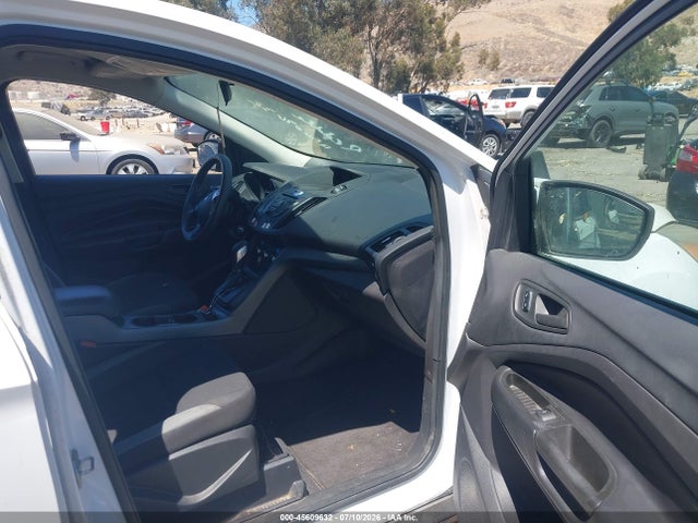 2014 Ford Escape S მანქანა იყიდება აუქციონზე, vin: 1FMCU0F75EUD25115, აუქციონის ნომერი: 45609632