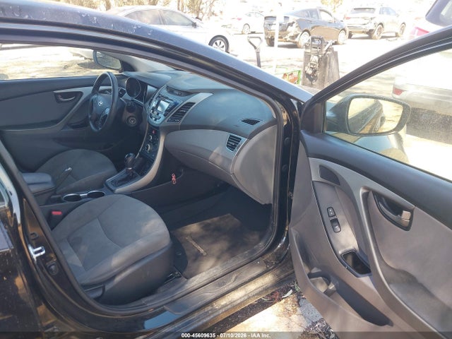5NPDH4AE8EH531324 Hyundai ELANTRA SE