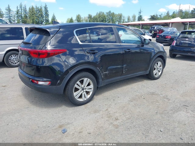KNDPMCAC9H7066305 KIA Sportage Lx