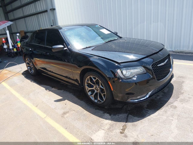 45609671 :رقم المزاد ، 2C3CCABT6GH194626 vin ، 2016 Chrysler 300 مزاد بيع