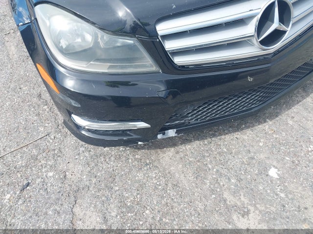 Aukcja sprzedaży 2012 Mercedes-benz C 250 Luxury/sport, vin: WDDGF4HB5CR207127, numer aukcji: 45609680