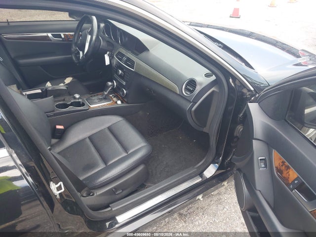 Aukcja sprzedaży 2012 Mercedes-benz C 250 Luxury/sport, vin: WDDGF4HB5CR207127, numer aukcji: 45609680