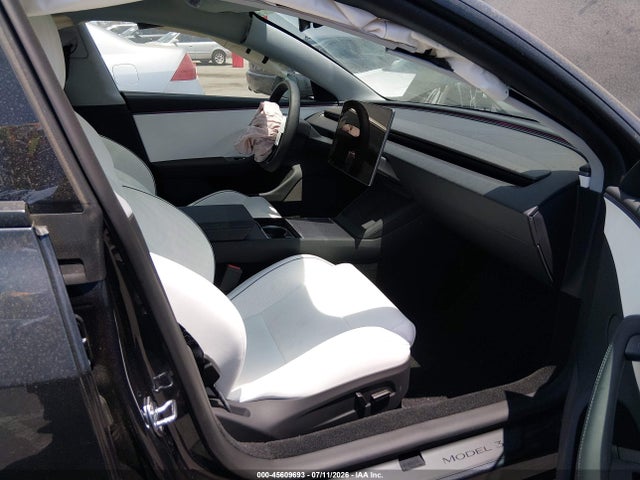 Tesla Model 3 Performance All-wheel Drive 2026 5YJ3E1ETXTF182948 Image 5