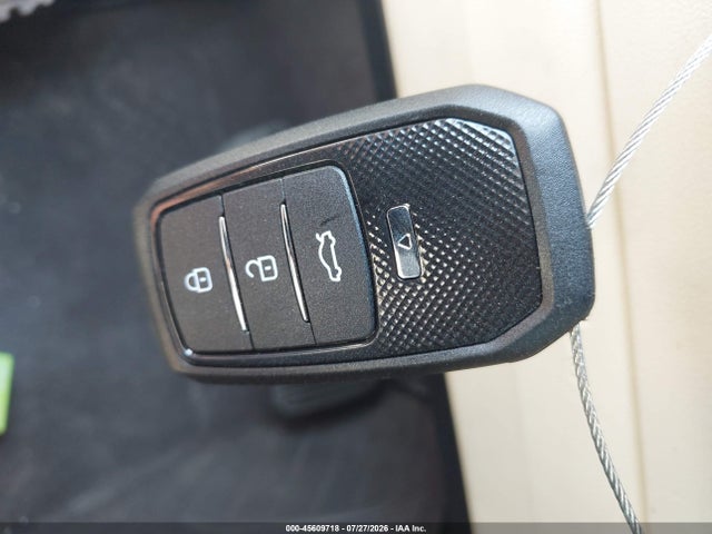 45609718 :رقم المزاد ، JTHBF5C29C2103040 vin ، 2012 Lexus Is 250 مزاد بيع