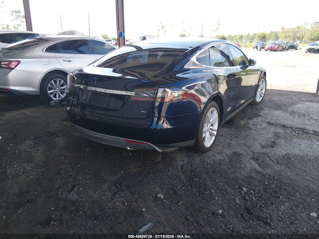 2014 Tesla Model S P85 მანქანა იყიდება აუქციონზე, vin: 5YJSA1H13EFP50400, აუქციონის ნომერი: 45609726