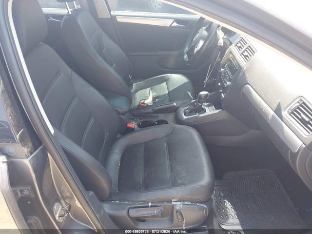 Auction sale of the 2013 Volkswagen Jetta 2.5l Se, vin: 3VWDP7AJ7DM385604, lot number: 45609738