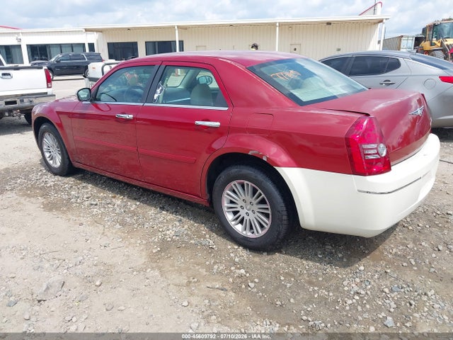 45609792 :رقم المزاد ، 2C3CA5CV4AH155375 vin ، 2010 Chrysler 300 Touring/signature Series/executive Series مزاد بيع