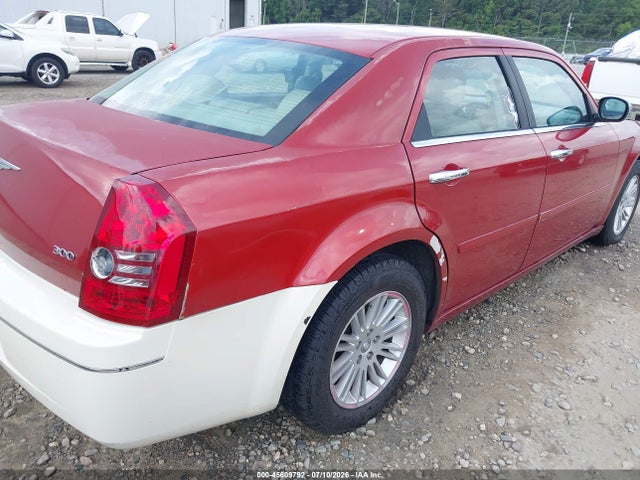 45609792 :رقم المزاد ، 2C3CA5CV4AH155375 vin ، 2010 Chrysler 300 Touring/signature Series/executive Series مزاد بيع