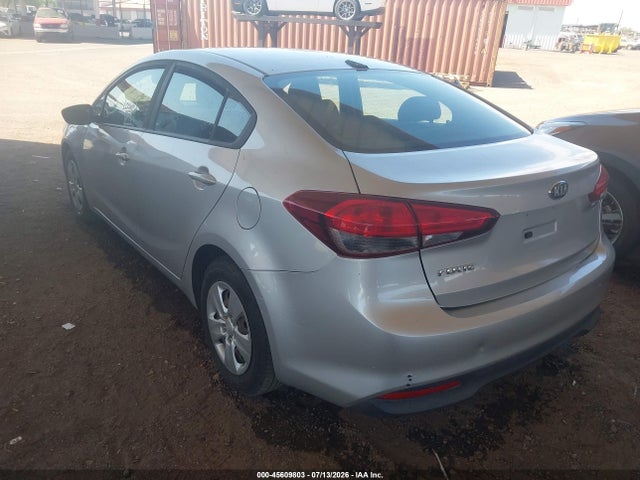 KIA FORTE LX 2018 3KPFK4A71JE219226 Image 3