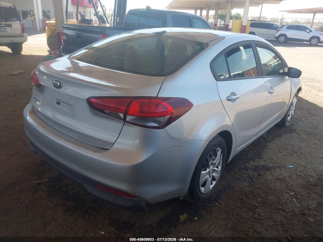 KIA FORTE LX 2018 3KPFK4A71JE219226 Image 4