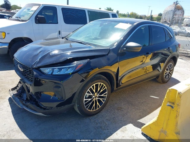 Ford Escape Active 2023 1FMCU9GZ4PUA40347 Image 2