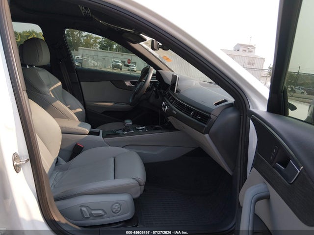 45609897 :رقم المزاد ، WAUENAF48KA073263 vin ، 2019 Audi A4 45 Premium مزاد بيع