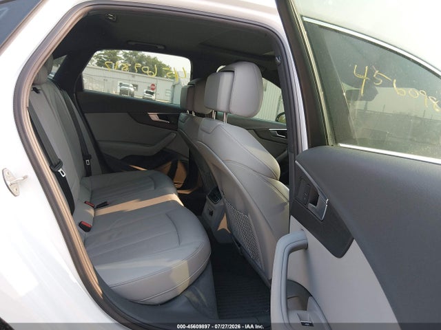 45609897 :رقم المزاد ، WAUENAF48KA073263 vin ، 2019 Audi A4 45 Premium مزاد بيع