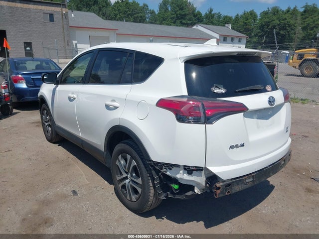 JTMBFREV7JJ723257 Toyota RAV4 LE