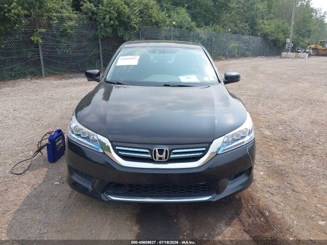1HGCR6F76EA007516 Honda Accord Hybrid Touring