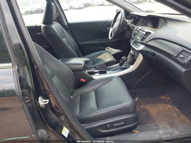 1HGCR6F76EA007516 Honda Accord Hybrid Touring