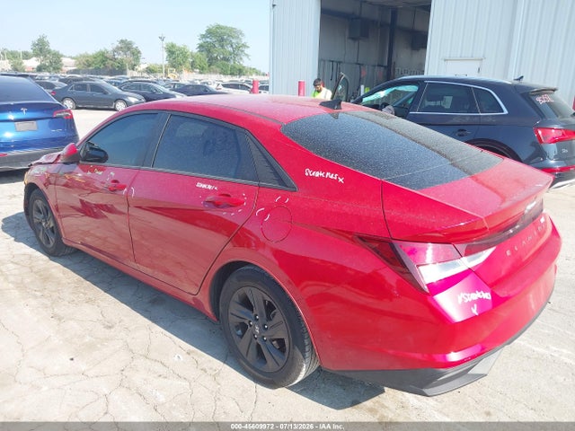 Продажа на аукционе авто 2022 Hyundai Elantra Sel, vin: 5NPLM4AGXNH068675, номер лота: 45609972