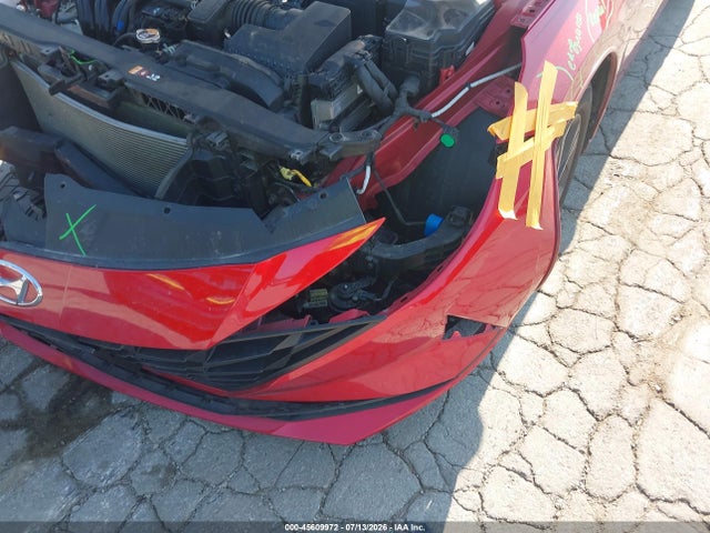 Продажа на аукционе авто 2022 Hyundai Elantra Sel, vin: 5NPLM4AGXNH068675, номер лота: 45609972