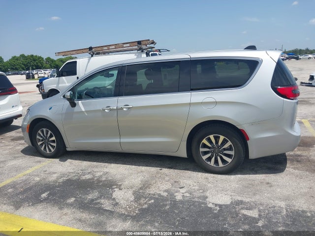 Продаж на аукціоні авто 2023 Chrysler Pacifica Hybrid Touring L, vin: 2C4RC1L73PR626123, номер лоту: 45609984
