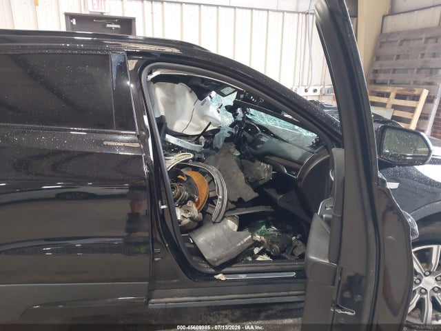 Продажа на аукционе авто 2019 Cadillac Xt4 Sport, vin: 1GYFZFR43KF103707, номер лота: 45609985