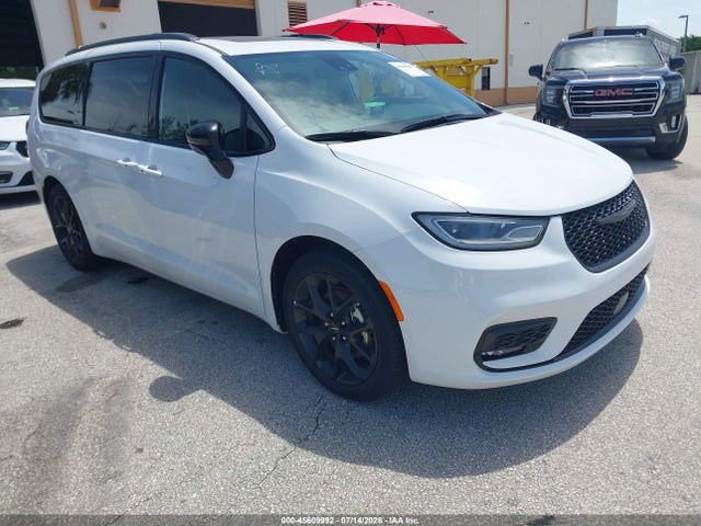 Auction sale of the 2025 Chrysler Pacifica Limited, vin: 2C4RC1GG5SR511414, lot number: 45609992
