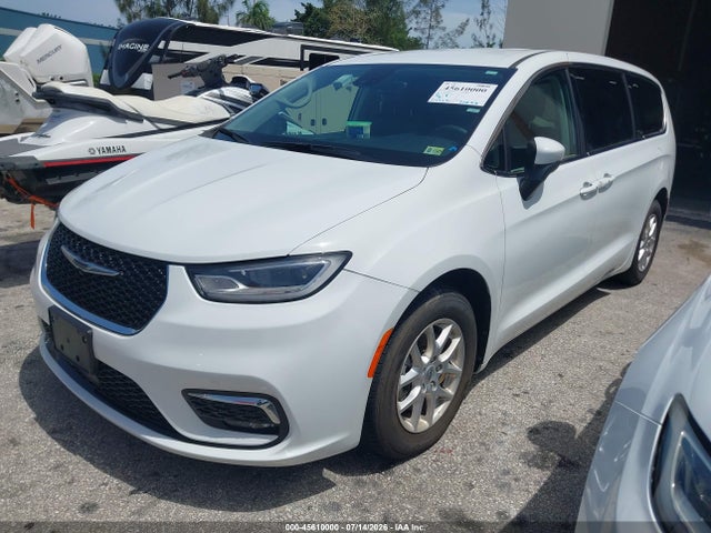 Продаж на аукціоні авто 2023 Chrysler Pacifica Touring L, vin: 2C4RC1BG9PR594733, номер лоту: 45610000