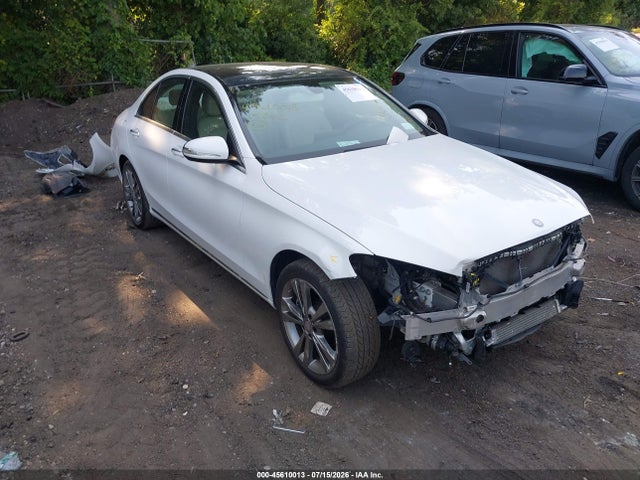 Aukcja sprzedaży 2015 Mercedes-benz C 300 4matic, vin: 55SWF4KB5FU002088, numer aukcji: 45610013