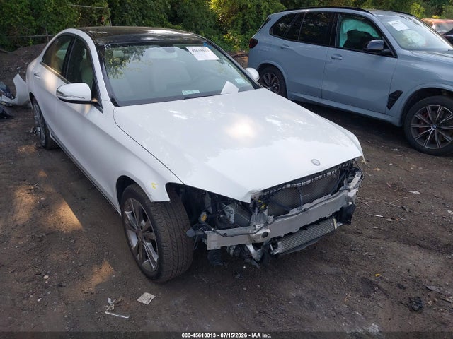 Aukcja sprzedaży 2015 Mercedes-benz C 300 4matic, vin: 55SWF4KB5FU002088, numer aukcji: 45610013