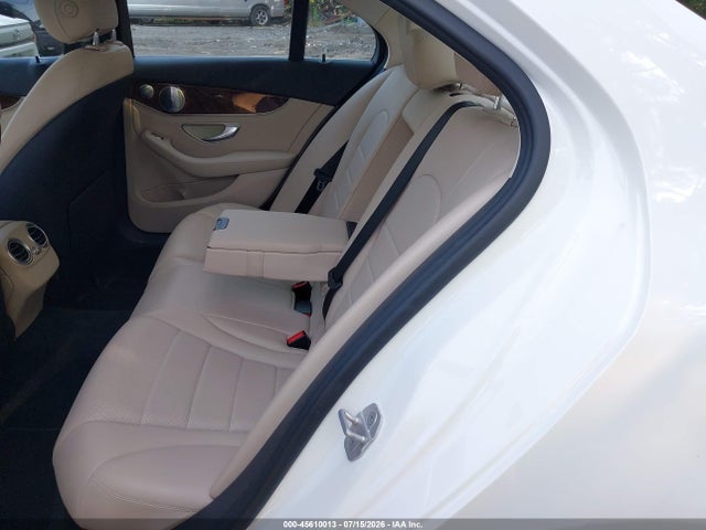 Aukcja sprzedaży 2015 Mercedes-benz C 300 4matic, vin: 55SWF4KB5FU002088, numer aukcji: 45610013