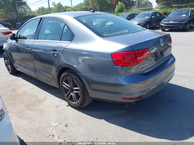 45610073 :رقم المزاد ، 3VWD07AJ9FM282689 vin ، 2015 Volkswagen Jetta 1.8t Se مزاد بيع