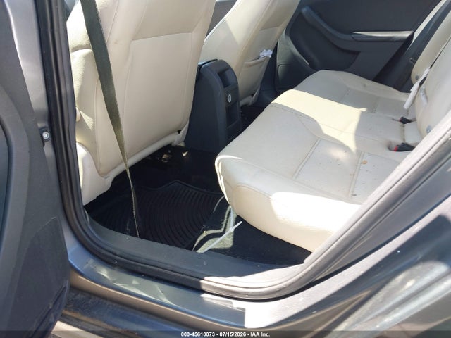 45610073 :رقم المزاد ، 3VWD07AJ9FM282689 vin ، 2015 Volkswagen Jetta 1.8t Se مزاد بيع