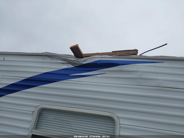 45610149 :رقم المزاد ، 4X4TWDE228A242804 vin ، 2008 Wildwood Fifth Wheel مزاد بيع