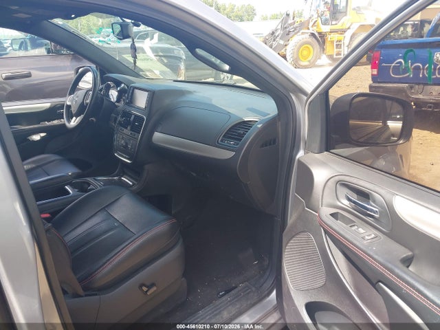 45610210 :رقم المزاد ، 2C4RDGEG1FR558271 vin ، 2015 Dodge Grand Caravan R/t مزاد بيع