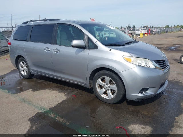 Auction sale of the 2013 Toyota Sienna Le V6 8 Passenger, vin: 5TDKK3DC0DS303596, lot number: 45610284