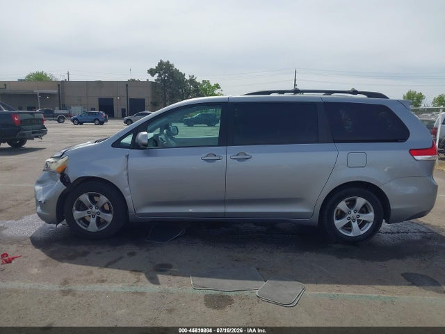 Продаж на аукціоні авто 2013 Toyota Sienna Le V6 8 Passenger, vin: 5TDKK3DC0DS303596, номер лоту: 45610284