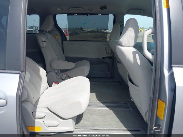 Продаж на аукціоні авто 2013 Toyota Sienna Le V6 8 Passenger, vin: 5TDKK3DC0DS303596, номер лоту: 45610284