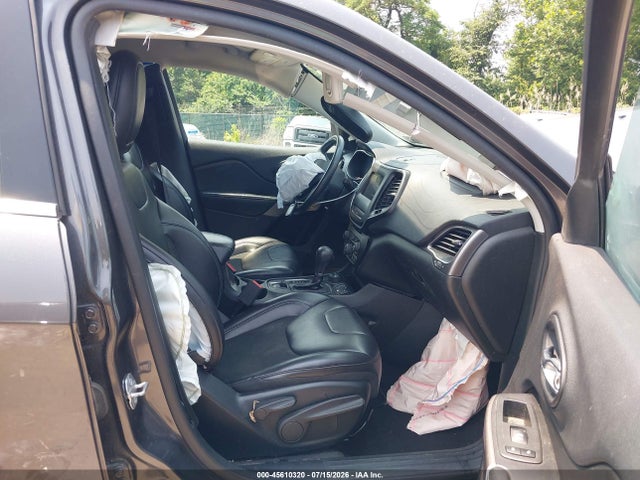 Auction sale of the 2019 Jeep Cherokee Latitude Plus 4x4, vin: 1C4PJMLX5KD271384, lot number: 45610320