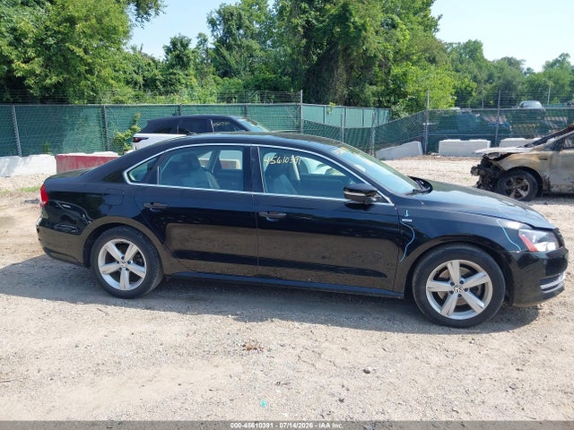 Продажа на аукционе авто 2014 Volkswagen Passat 1.8t Wolfsburg Edition, vin: 1VWAT7A39EC039069, номер лота: 45610391