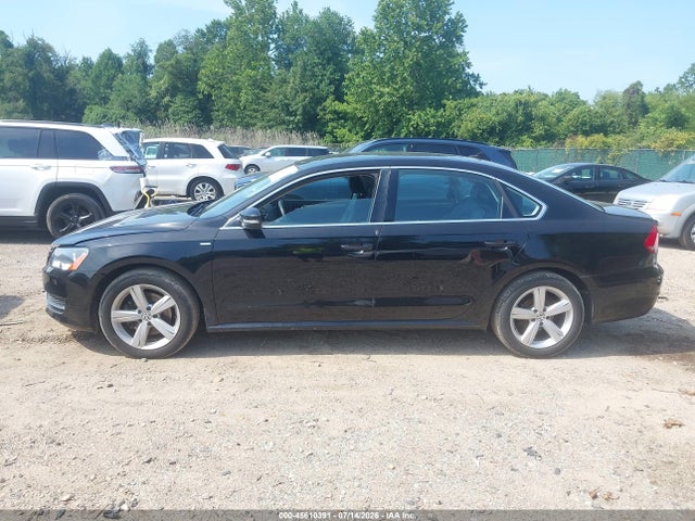 Продажа на аукционе авто 2014 Volkswagen Passat 1.8t Wolfsburg Edition, vin: 1VWAT7A39EC039069, номер лота: 45610391