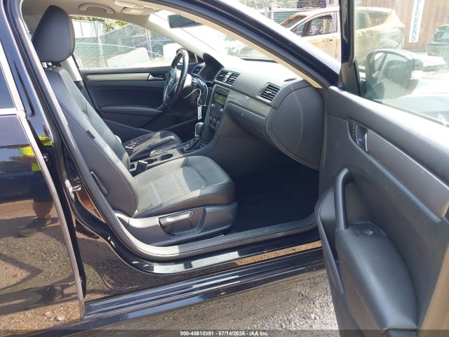 Продажа на аукционе авто 2014 Volkswagen Passat 1.8t Wolfsburg Edition, vin: 1VWAT7A39EC039069, номер лота: 45610391