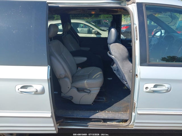 Продаж на аукціоні авто 2002 Chrysler Town & Country Limited, vin: 2C8GP64L62R628086, номер лоту: 45610469